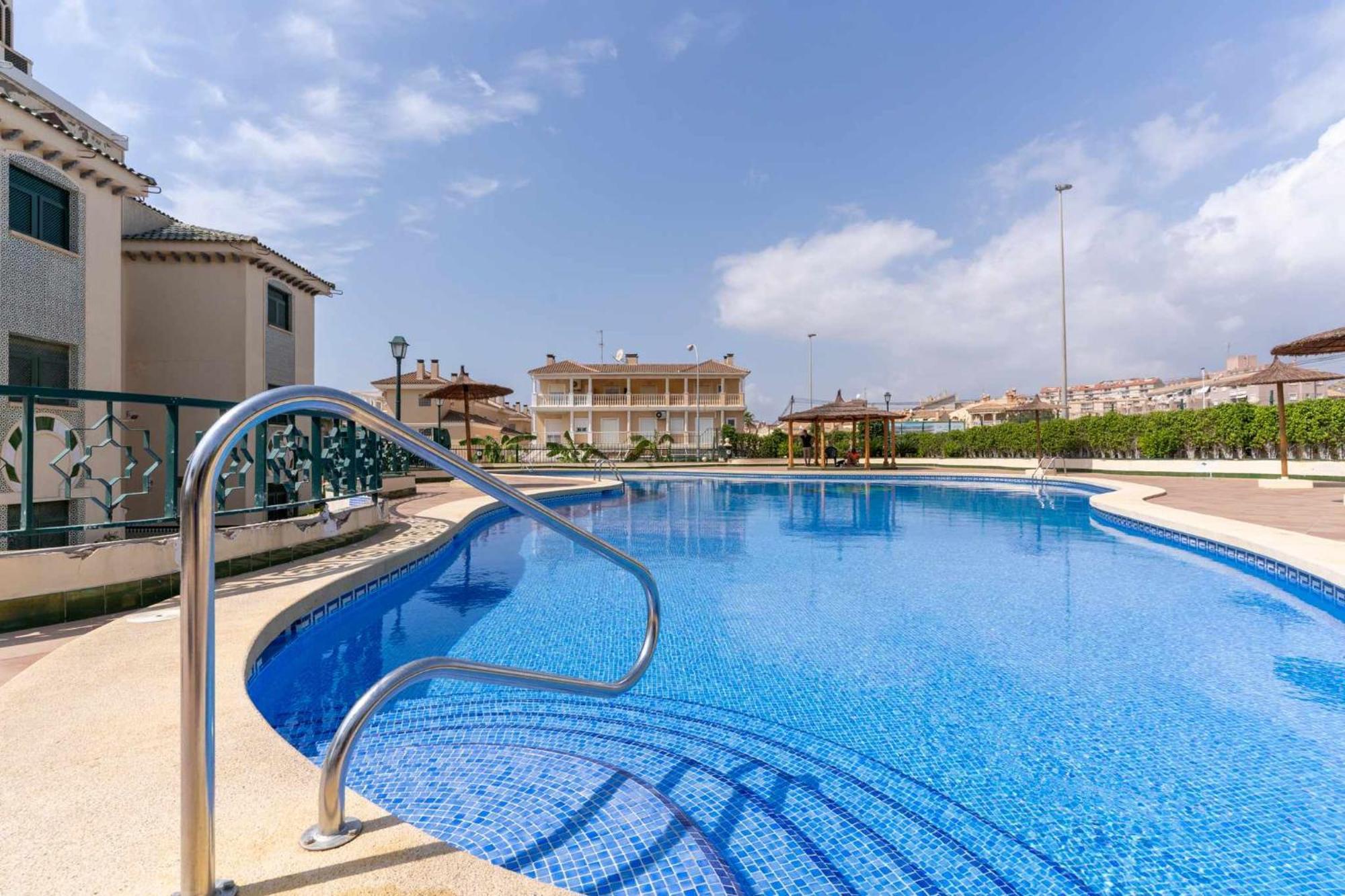 Rentafive Varadero Con Piscina Playa Y Terraza Santa Pola Exteriör bild